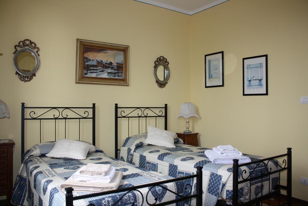 B&B Villa Cardellini Savigliano Camera foto